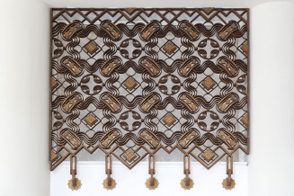 Grille de Raymond Subes dans le Hall d'honneur du Palais de la Porte Dorée