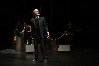 Photo du spectacle "Carte de séjour"