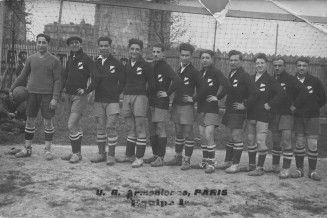 Équipe de football de l’UGA, Paris, 1928 © Centre de recherche sur la diaspora arménienne