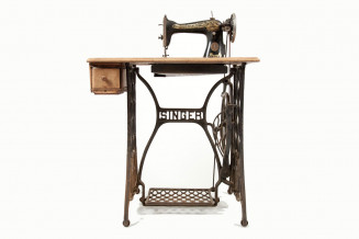 La machine à coudre d'Albert Pezzoni