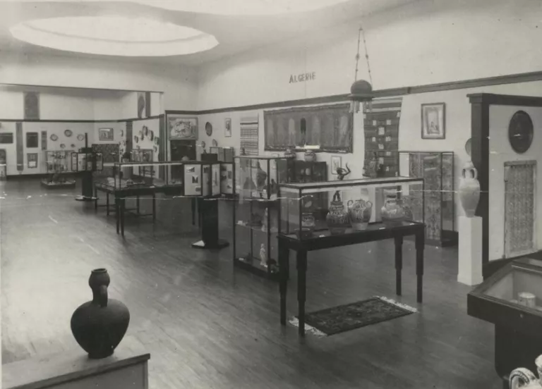 photo du salon du maghreb en noir et blanc