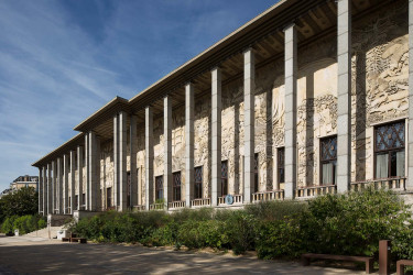 Façade du Palais de la Porte Dorée