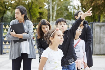 Enfants au palais © Julien Falsimagne